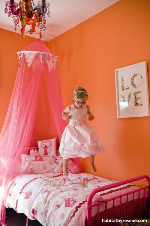 Childs room, orange paint, pink paint
