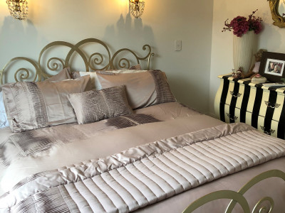 Sarah’s grand and glittering Riccarton home Sarah’s grand and glittering Riccarton home