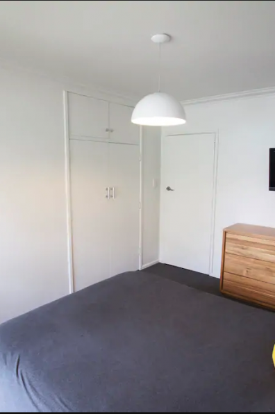 Adam’s modernised mid-mod in Napier lets the art speak for itself Adam’s modernised mid-mod in Napier lets the art speak for itself