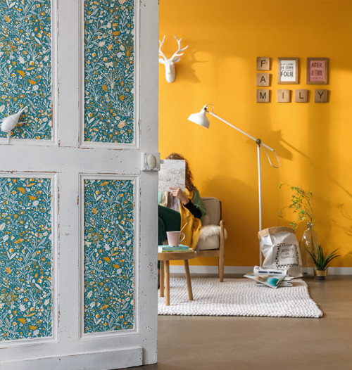 floral wallpaper, unique wallpaper ideas, wallpaper door, wallpapered door, patterned door, door diy