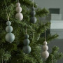 green, decorating with green, green rooms, green living rooms, christmas, christmas decorations, dec