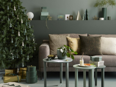 Gift yourself a colourful Christmas