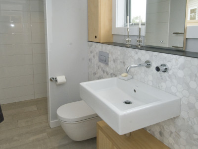 Glenn and Mandy reclaim the bach vibe