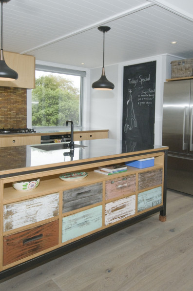 Glenn and Mandy reclaim the bach vibe