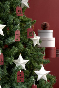 Getting a cohesive holiday look need not break the bank