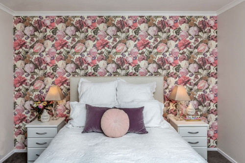 wallpaper feature wall, floral wallpaper, floral feature wall, floral bedroom, wallpaper inspiration