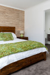  Yvette’s tropical heart-felt paradise