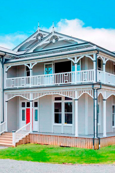Three storey 110-year-old villa is rejuvenated with Resene paints after surviving tornado and 600km relocation Three storey 110-year-old villa is rejuvenated with Resene paints after surviving tornado and 600km relocation