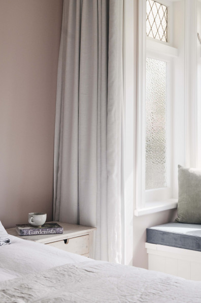 Colour experts paint a Napier villa with vibrant Resene blues and yellows - and a green/white you’ll fall in love with