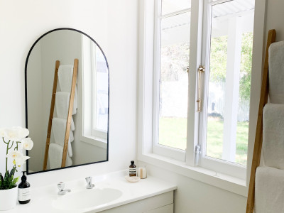 Selena and Mike give this Lake Taupo cottage a charming reno