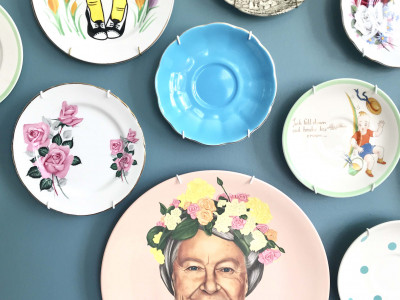 A Canterbury artist chooses punchy pastels and sunny-day blues to give her family’s old-school villa a fresh, modern twist.
