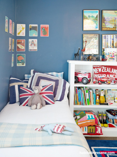 kids bedroom blue wall