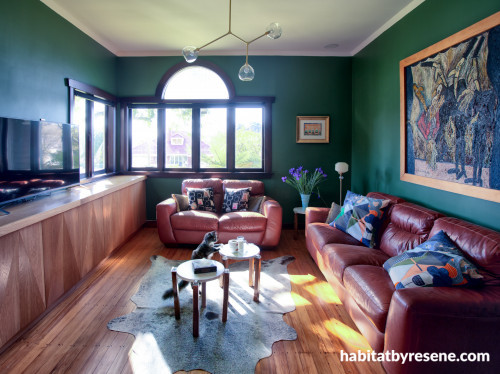 living room, green walls, green living room, wooden interiors, decorating, Resene 