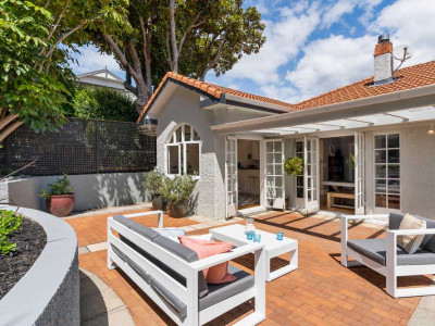Exterior inspiration: Patio perfection in a 1930s bungalow Exterior inspiration: Patio perfection in a 1930s bungalow
